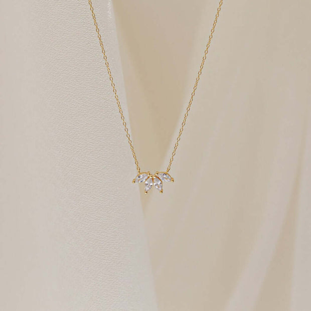 Minimalist Marquise Diamond Shining Flower Petal Necklace for Women Anniversary Gifts,BIRTHDAY GIFT,Birthday Gifts,BRIDESMAID GIFTS,BRIDESMAID JEWELRY,CAITLYNMINIMALIST,Christmas Gifts,DAINTY NECKLACE,DIAMOND NECKLACE,FLORAL NECKLACE,FLOWER JEWELRY,FLOWER