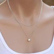 Dainty Freshwater Pearl NecklaceAmazon FBA,bulk jewelry,clavicle chain,everyday jewelry,freshwater pearl necklace,manufacturer,pearl pendant,supplier,wholesale jewelryElevate your jewelry collection with our charming dainty freshwater pearl necklace! Perf